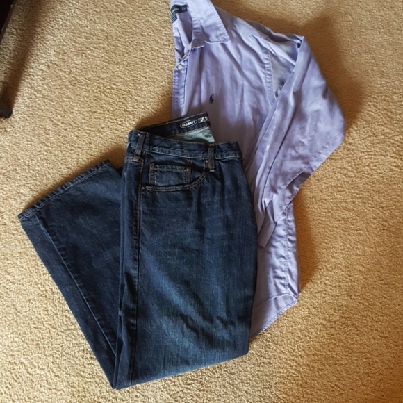 SOLD 🛑PRICE IS FIRM🛑Old Navy Straight Leg Jeans - Picture 2 of 6